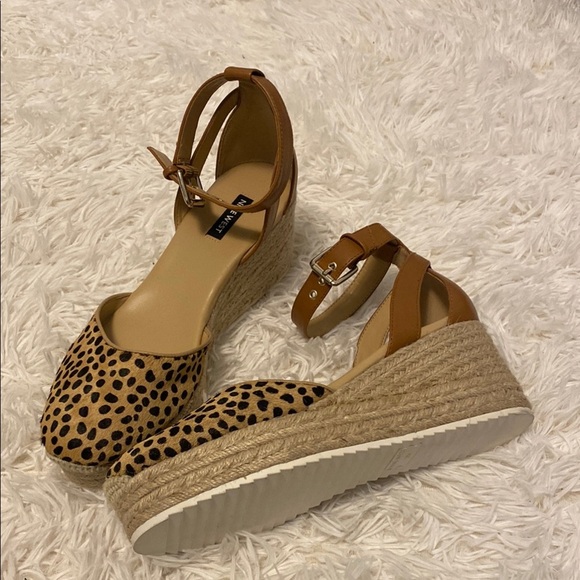 Nine West Leopard Print Espadrille Wedge Sandals Size 9M - Picture 1 of 10